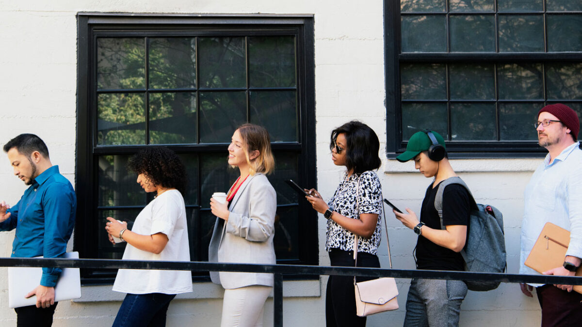 52% of Revenue from Existing Customers; But Renewal is No Longer Guaranteed